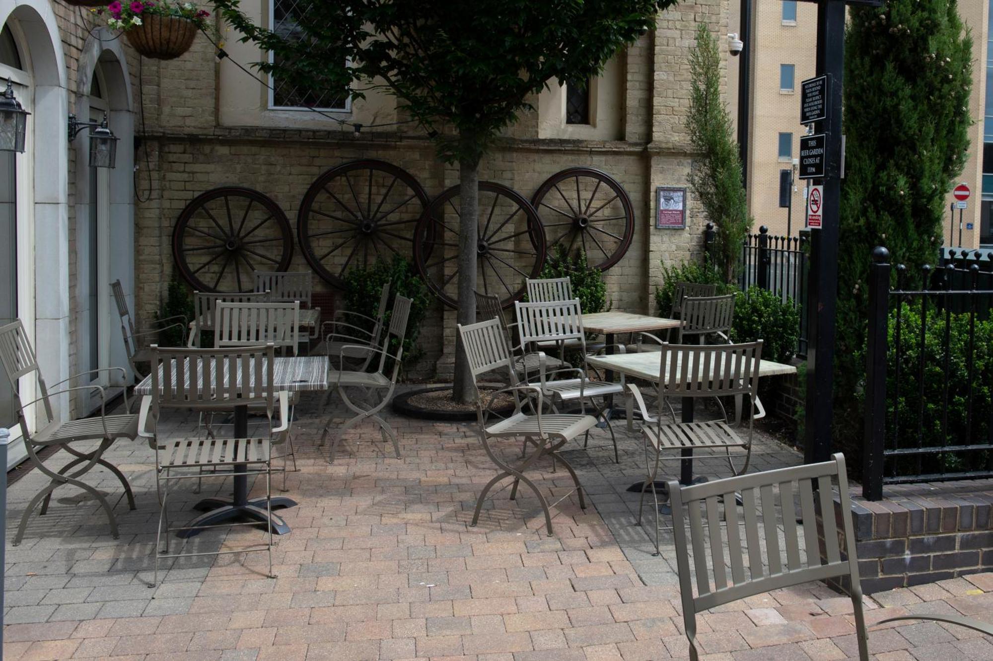 Sandford House Hotel Wetherspoon 헌팅던 외부 사진