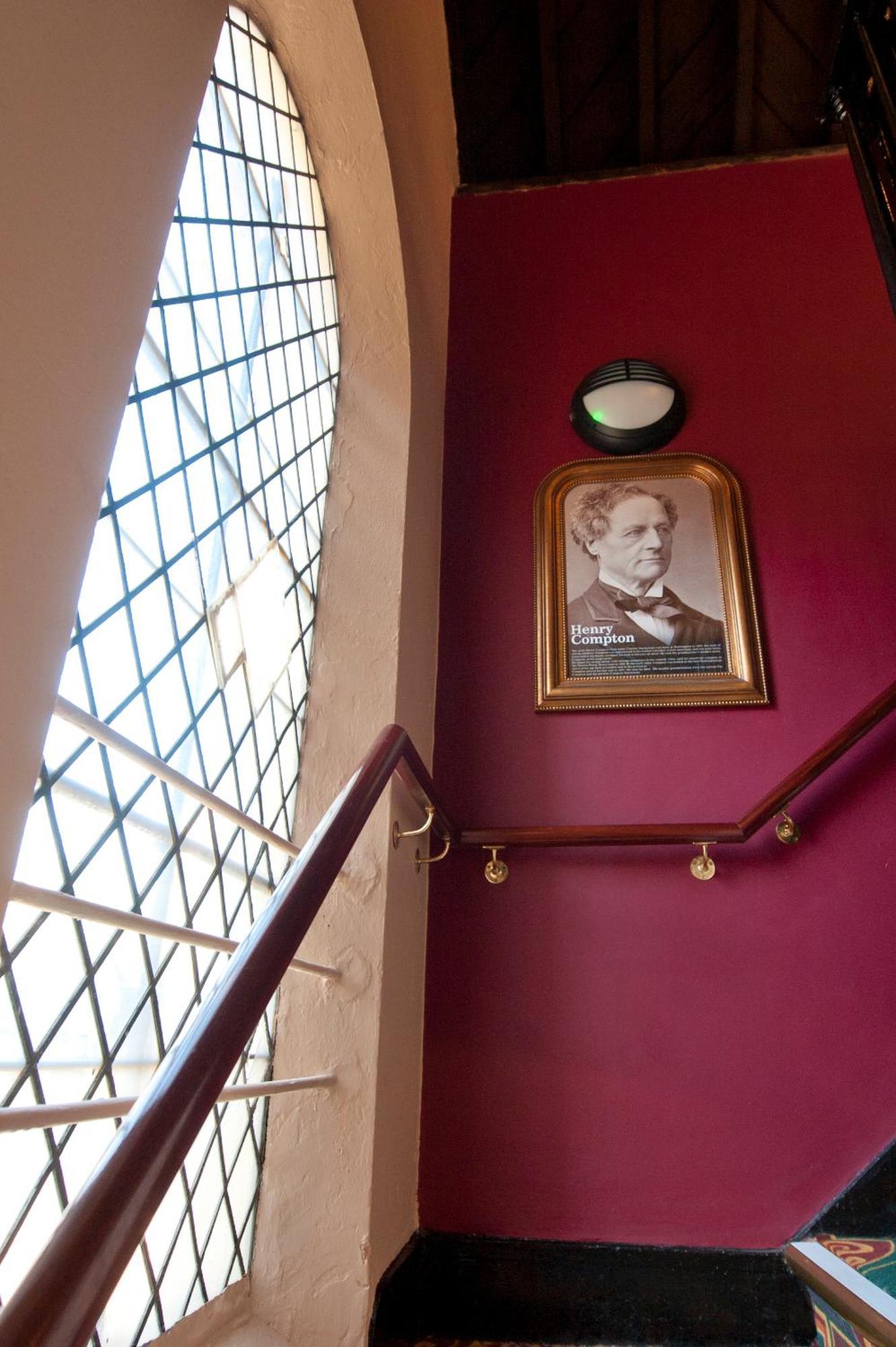 Sandford House Hotel Wetherspoon 헌팅던 외부 사진