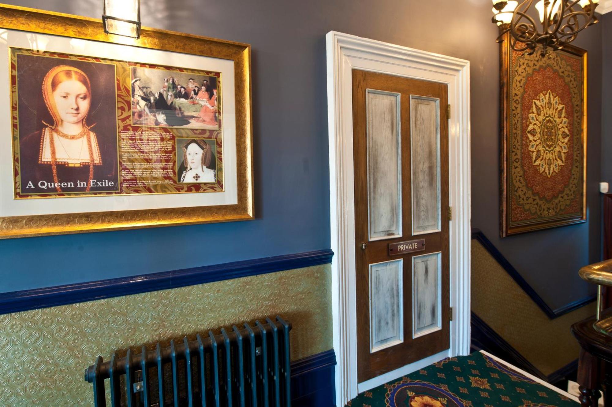 Sandford House Hotel Wetherspoon 헌팅던 외부 사진