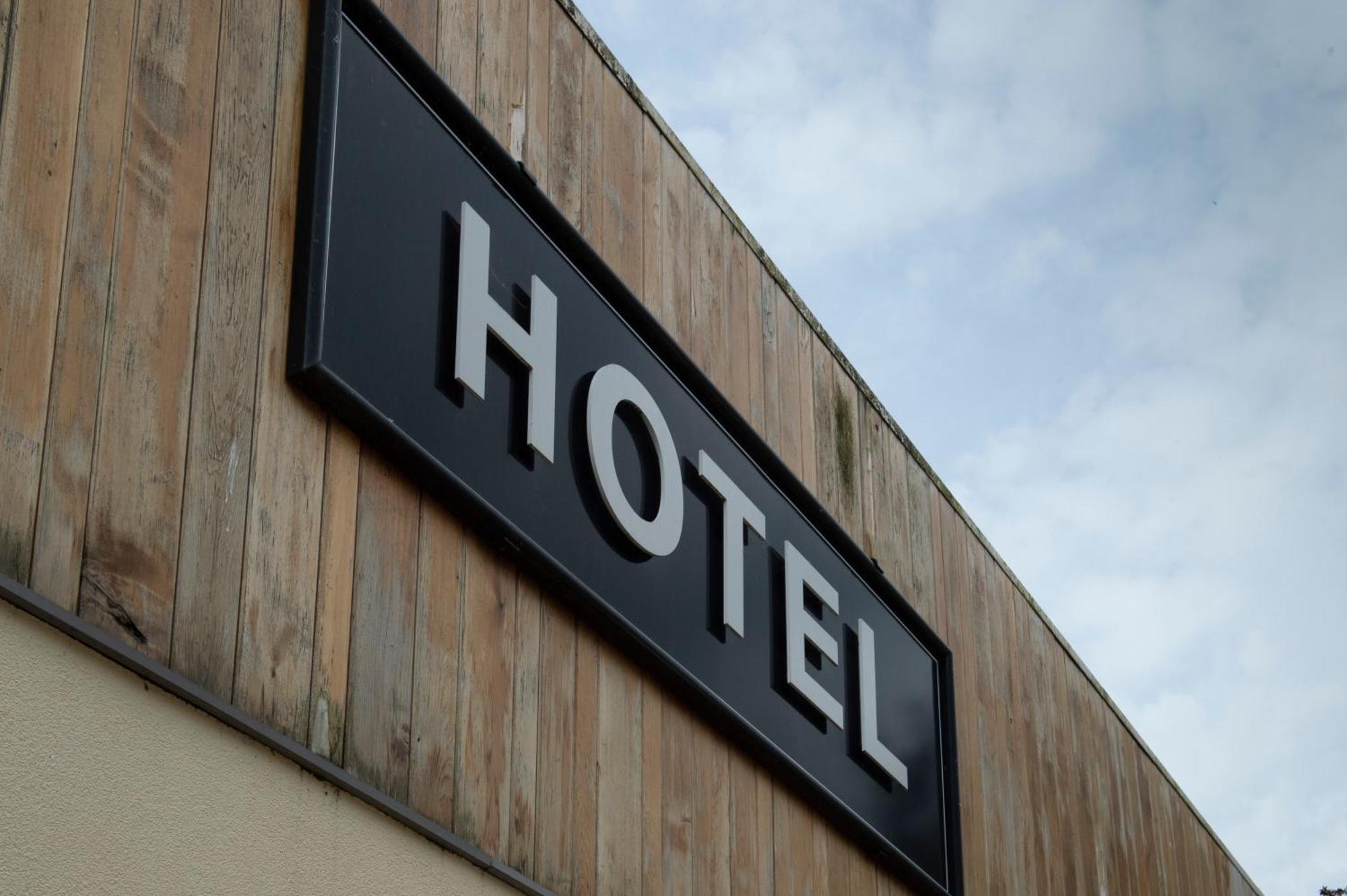 Sandford House Hotel Wetherspoon 헌팅던 외부 사진