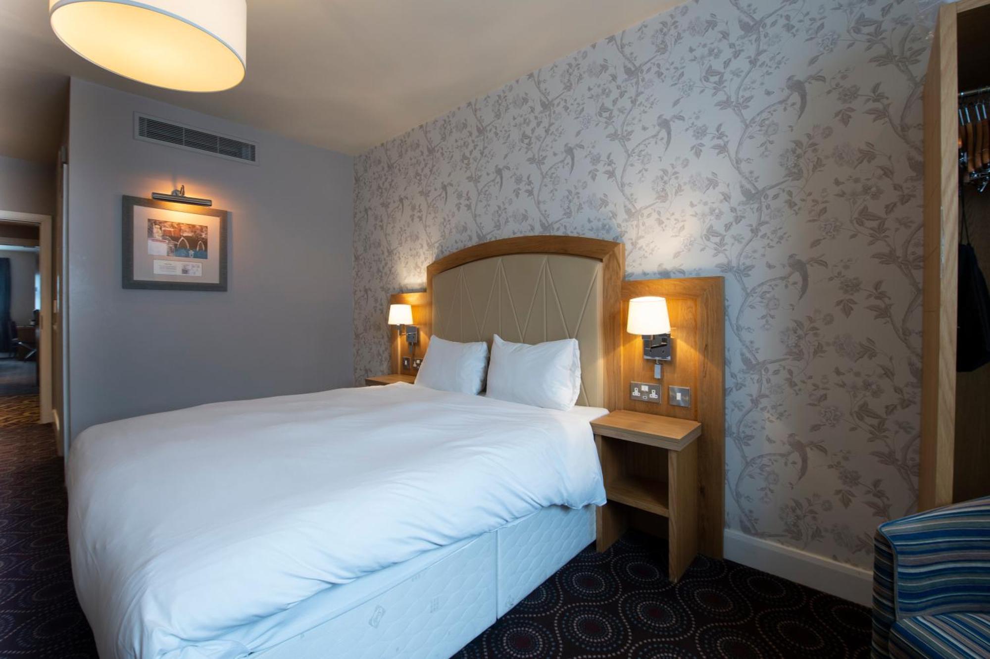Sandford House Hotel Wetherspoon 헌팅던 외부 사진