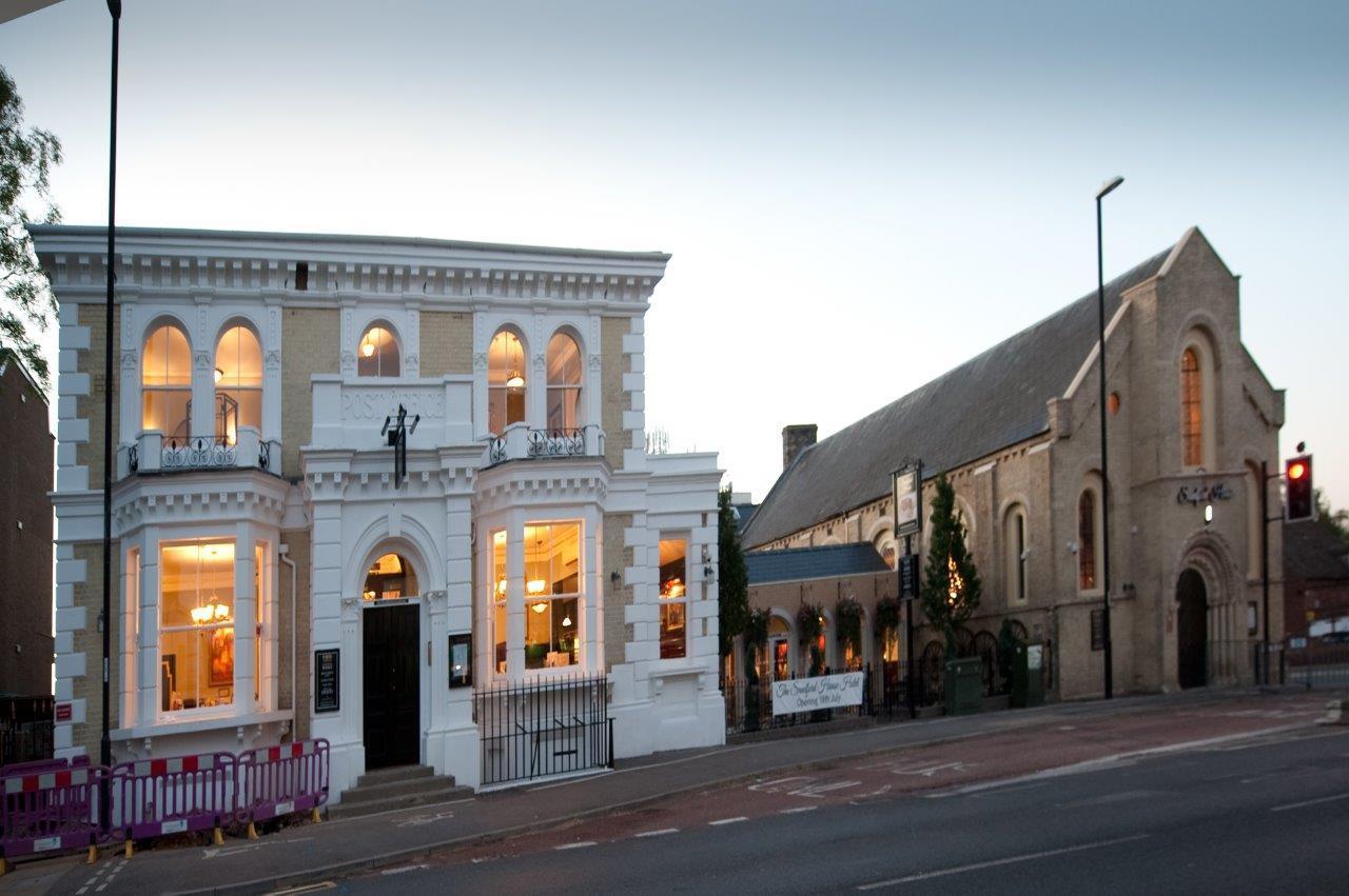 Sandford House Hotel Wetherspoon 헌팅던 외부 사진