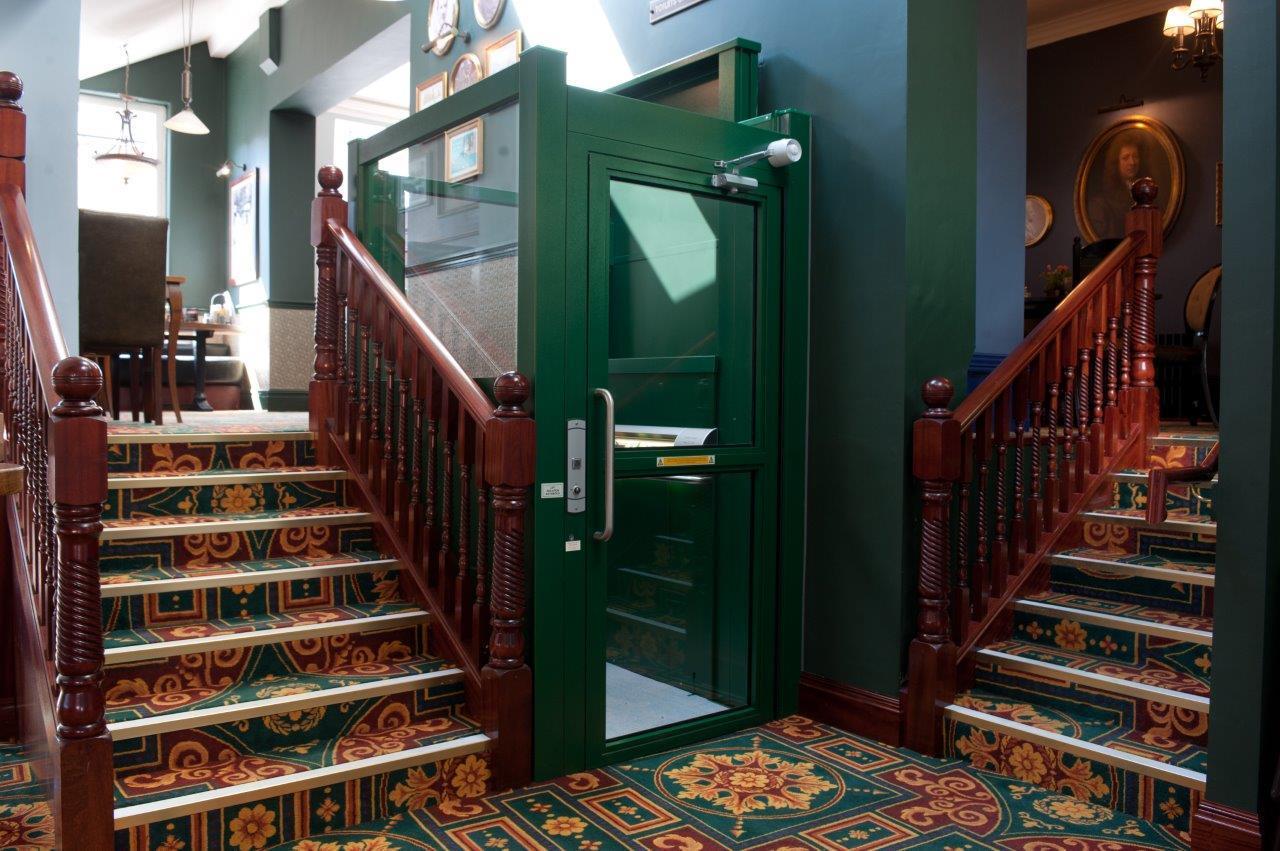 Sandford House Hotel Wetherspoon 헌팅던 외부 사진