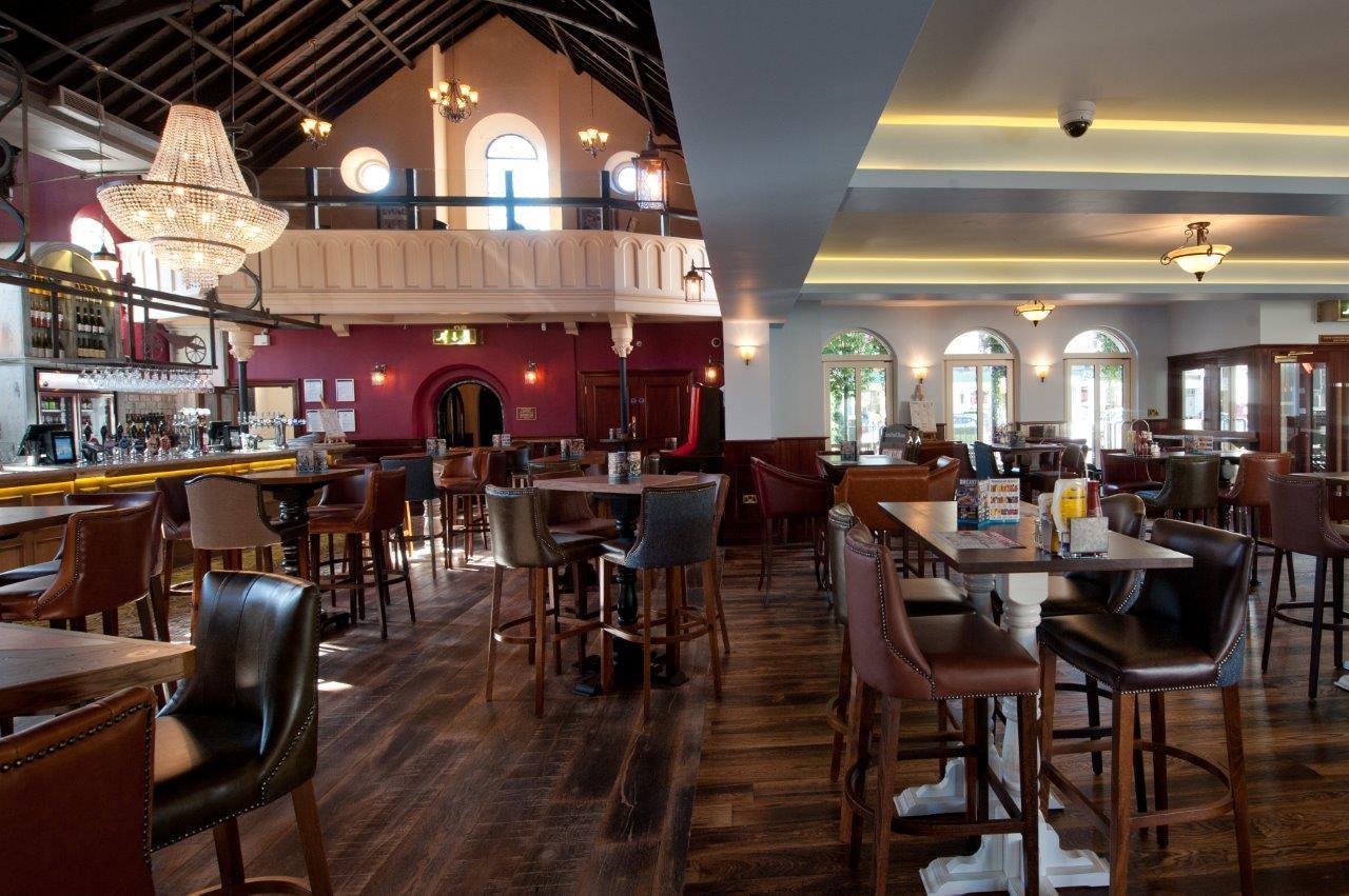 Sandford House Hotel Wetherspoon 헌팅던 외부 사진